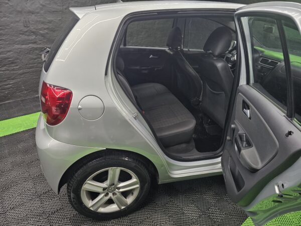 Volkswagen Fox - Image 6
