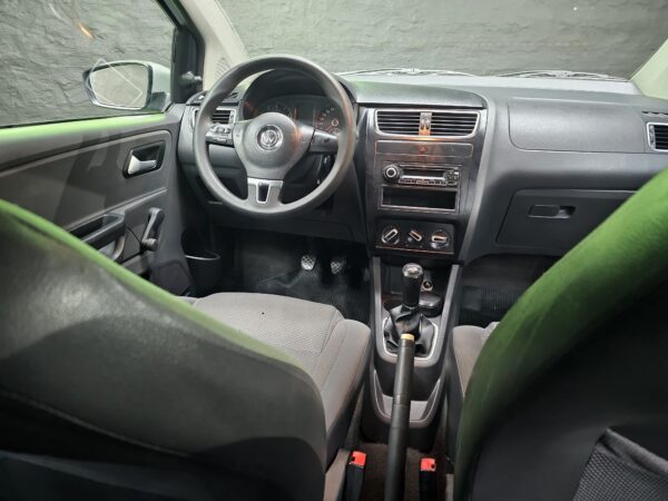 Volkswagen Fox - Image 5