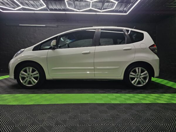 Honda Fit EX - Image 4