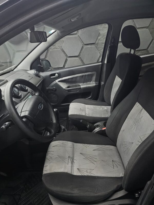 Ford Fiesta Ambiente 1.4 TDCi Diesel - Image 11