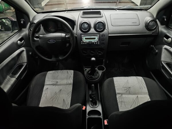 Ford Fiesta Ambiente 1.4 TDCi Diesel - Image 10