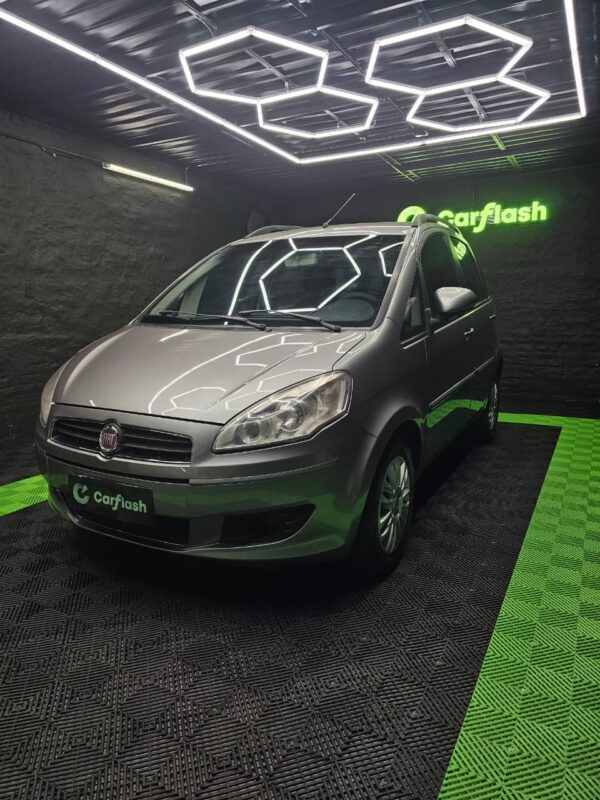 Fiat Idea Essence 1.6 16V - Image 2