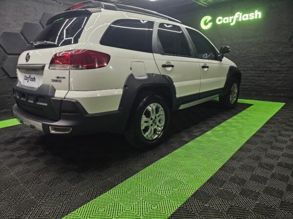 Fiat Palio Adventure 1.8 - Image 5