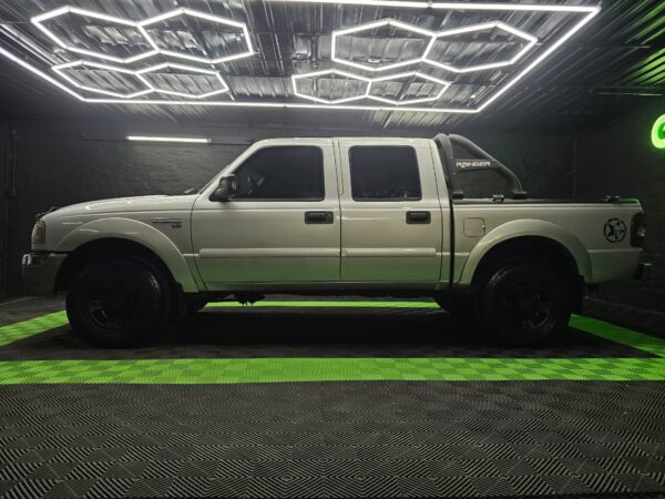 Ford Ranger DC 4X2 XLT 3.0L D - Image 4