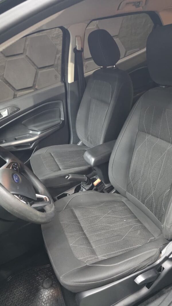 Ford Ecosport SE 1.5L DSL MT - Image 10