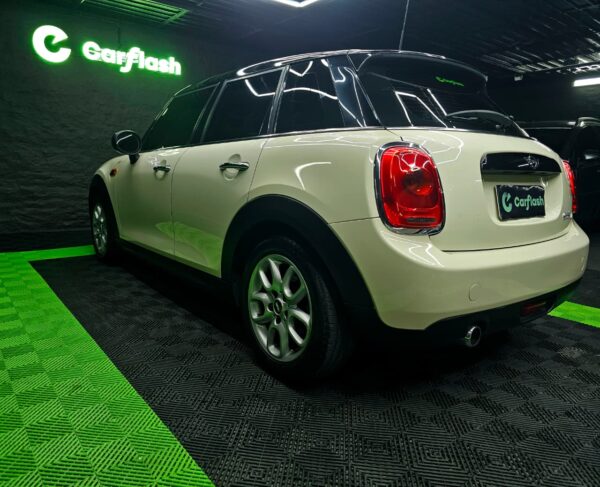 Mini Cooper - Image 5