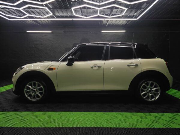 Mini Cooper - Image 4