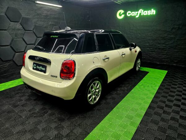 Mini Cooper - Image 7