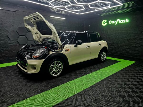 Mini Cooper - Image 11