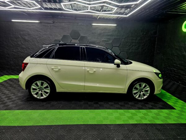 Audi A1 1.4 T Sportback Ambition - Image 10