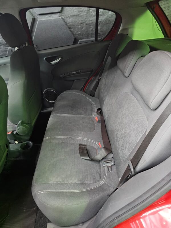 Fiat Palio Attractive 1.4 8V - Image 12