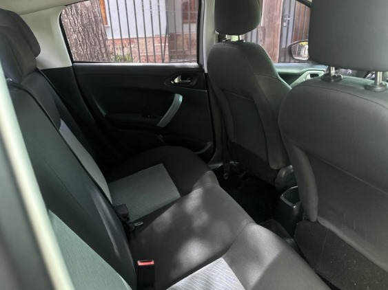 Peugeot 208 Allure 1.6 Touchscreen Mod: 2015 - Image 5