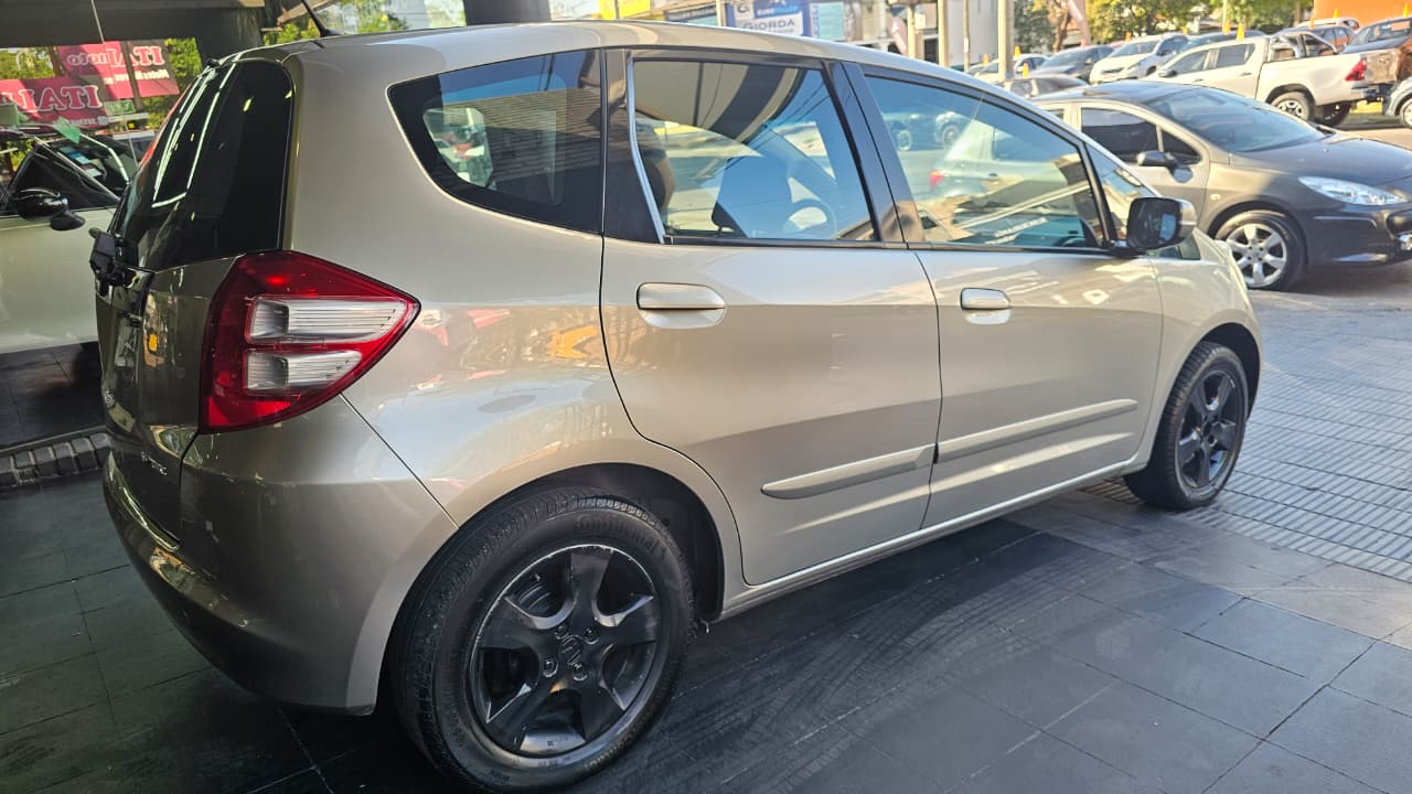 Honda Fit 1.4 LX 5P L09 – Mod: 2010 - Image 8