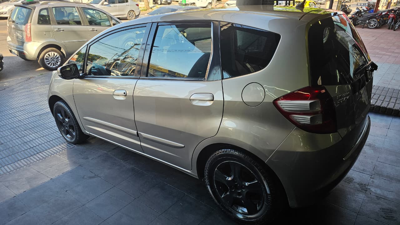 Honda Fit 1.4 LX 5P L09 – Mod: 2010 - Image 7