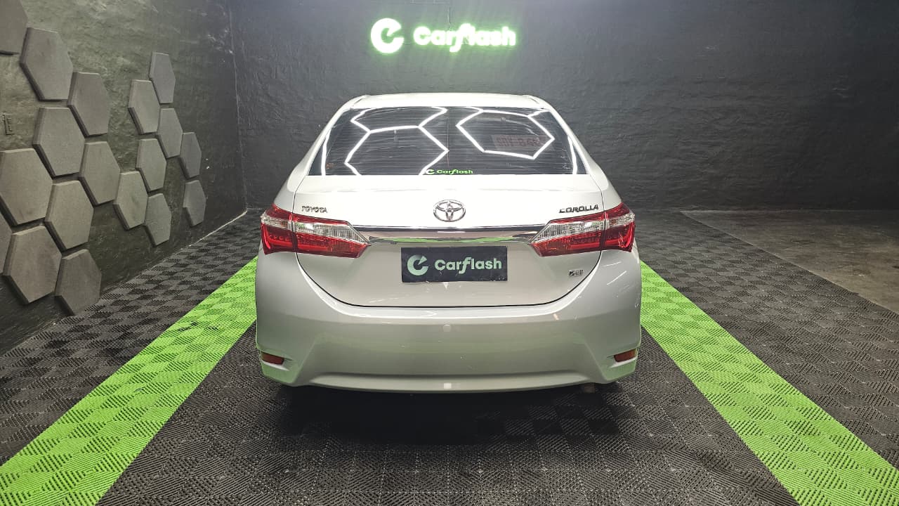 Toyota Corolla 1.8 XEI L14 Mod: 2016 - Image 7