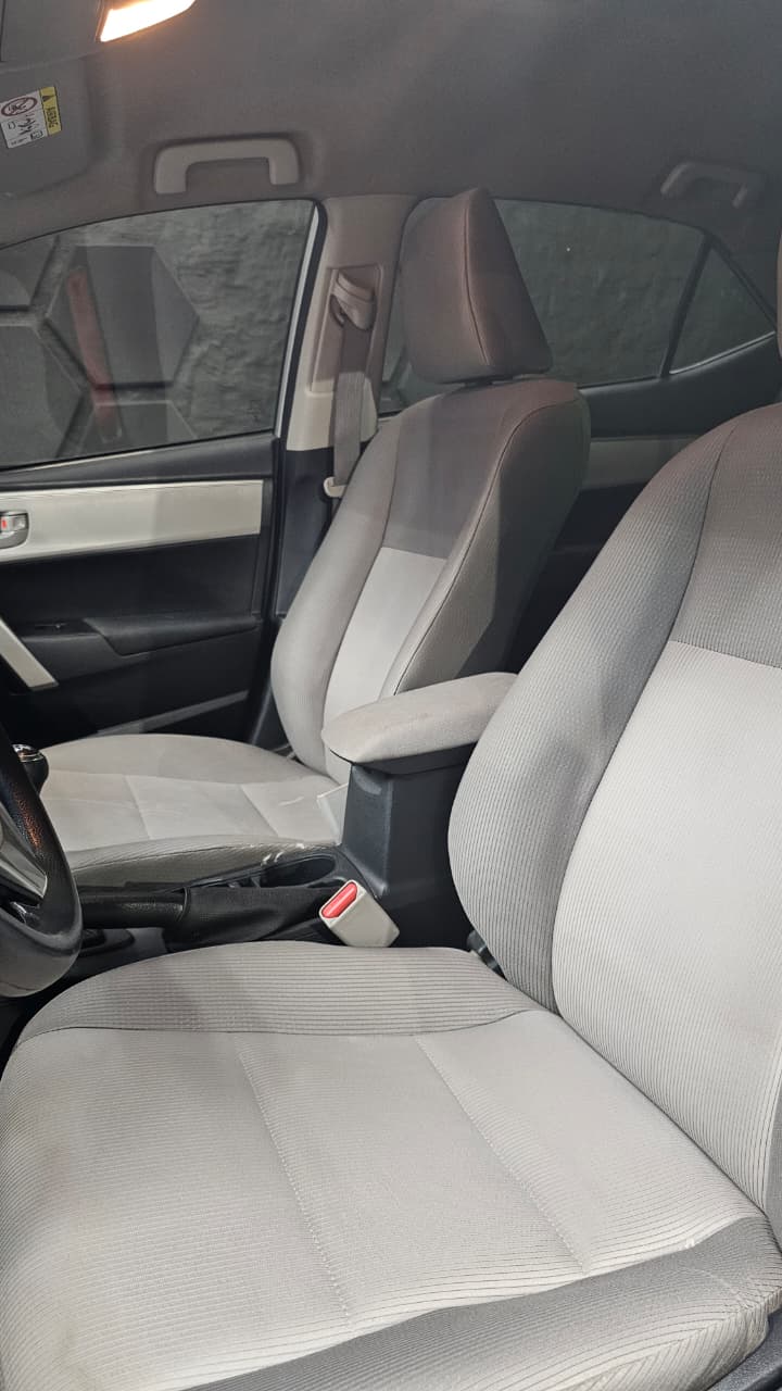 Toyota Corolla 1.8 XEI L14 Mod: 2016 - Image 10