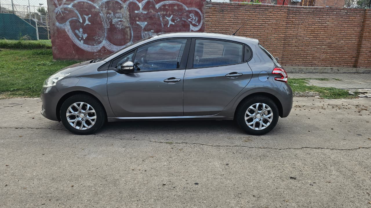 Peugeot 208 1.6 Allure 5P L13 Mod 2013 - Image 4