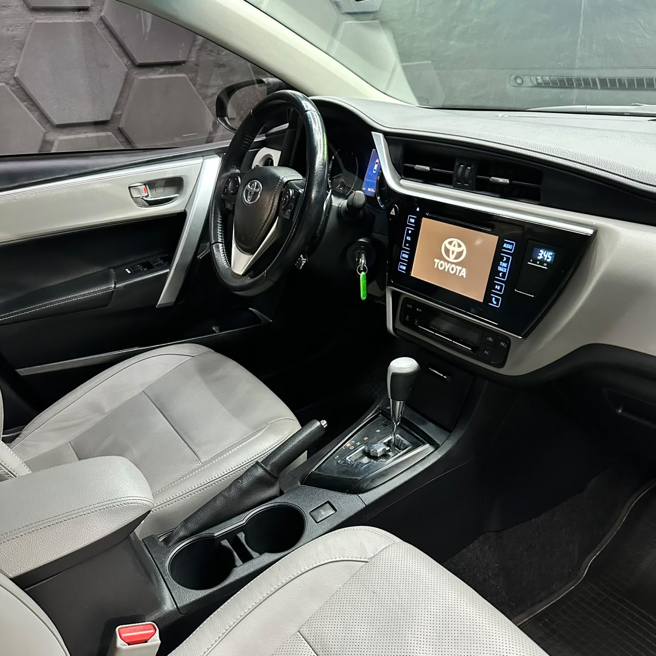 Toyota Corolla 1.8 Xei Pack Cvt L17 Mod:2019 - Image 9