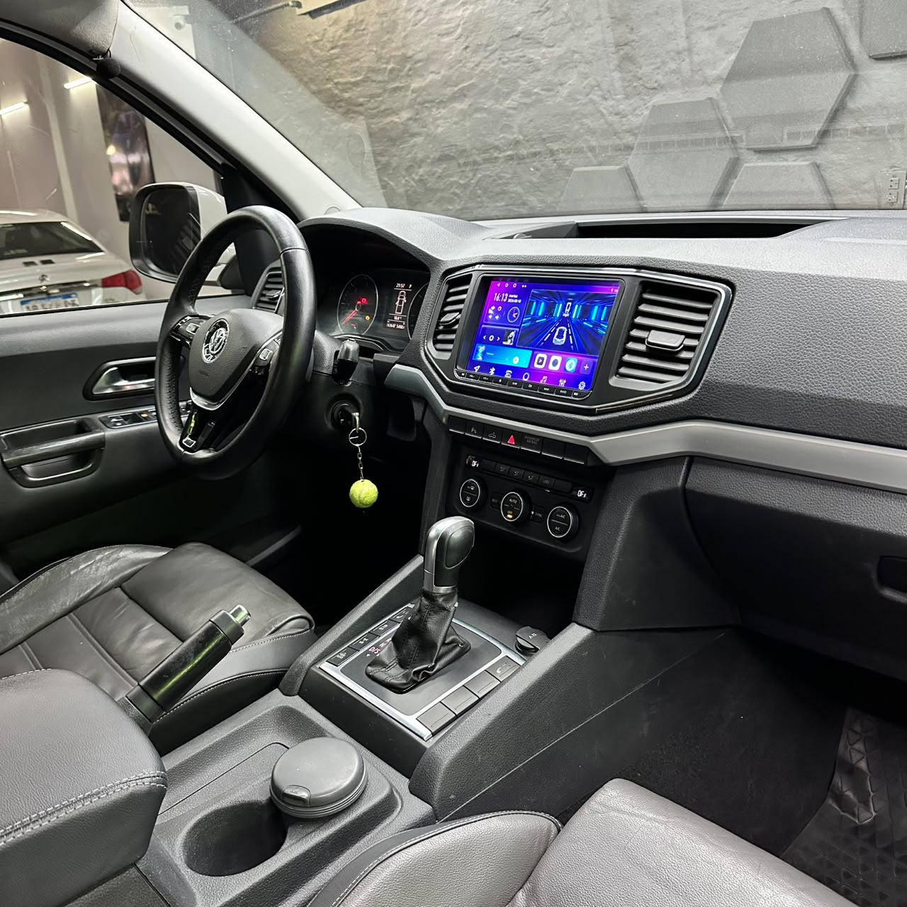 VOLKSWAGEN AMAROK HIGHLINE 2.0 TDI 180 CV A/T Mod:2017 - Image 9