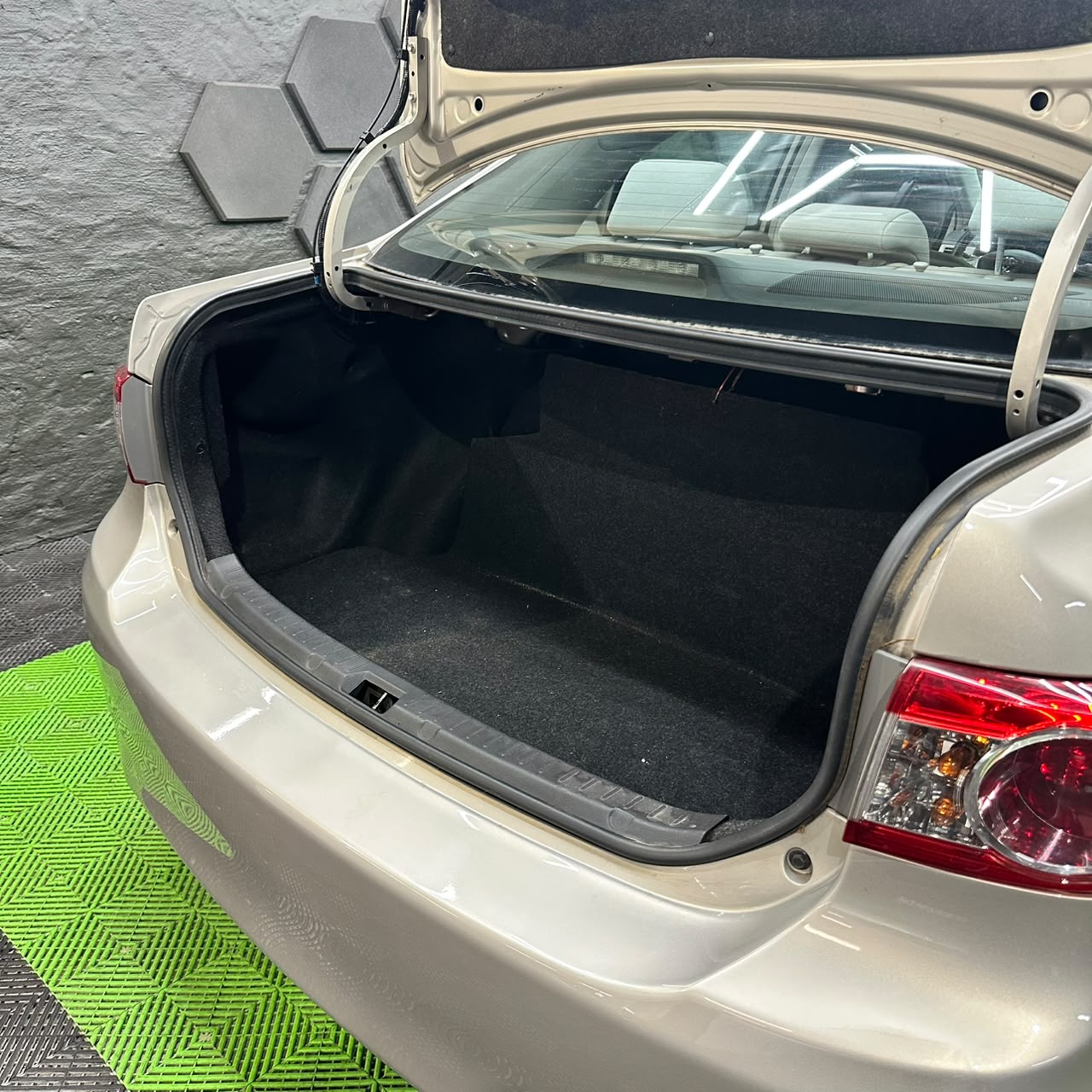 Toyota Corolla 1.8 Xei Manual 2014 - Image 12