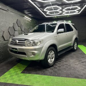 TOYOTA HILUX SW4 4X4 SRV 3.0 TDI MOD:2009