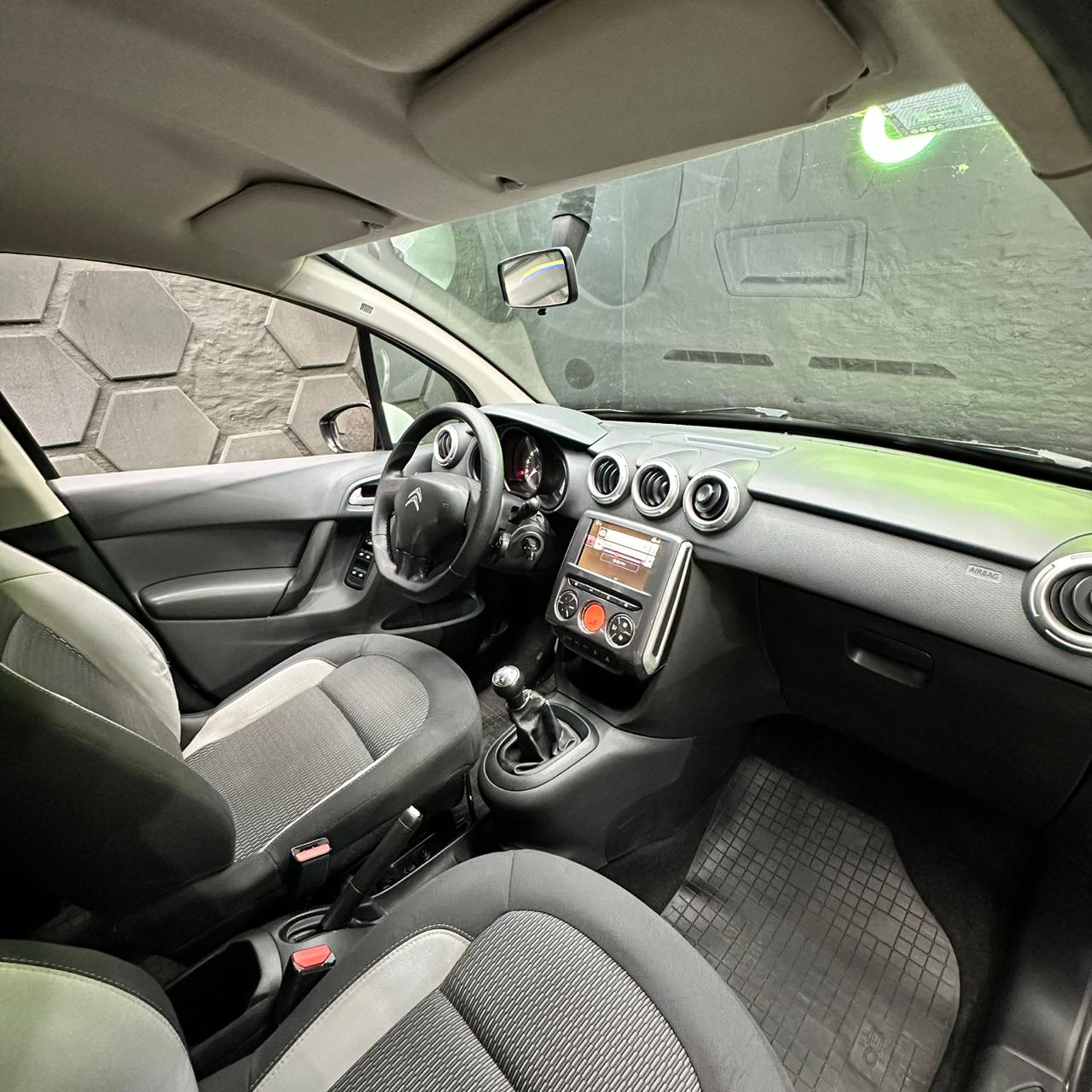 CITROËN C3 VTI 115 LIVE MOD:2017 - Image 7