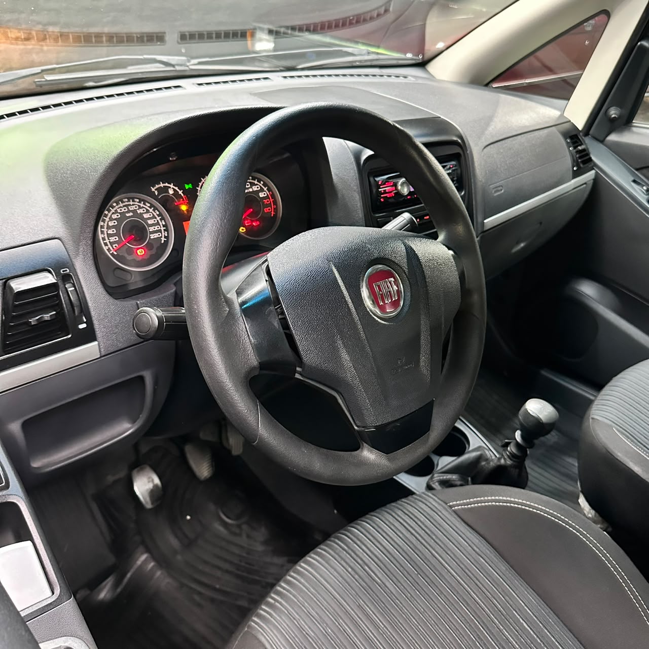 FIAT IDEA ESSENCE 1.6 16V MOD:2013 - Image 8